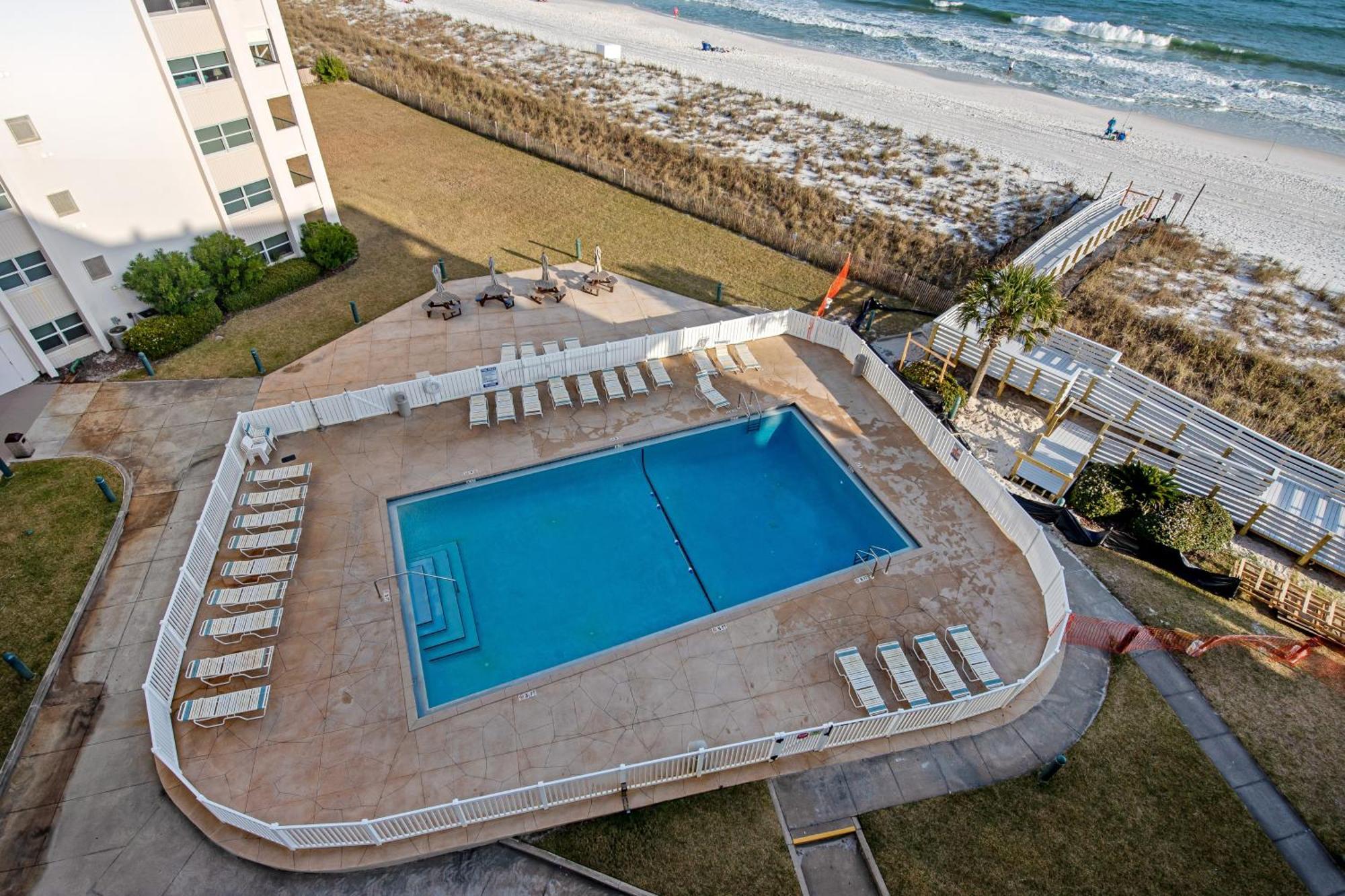Apartment Regency Towers W 707 *