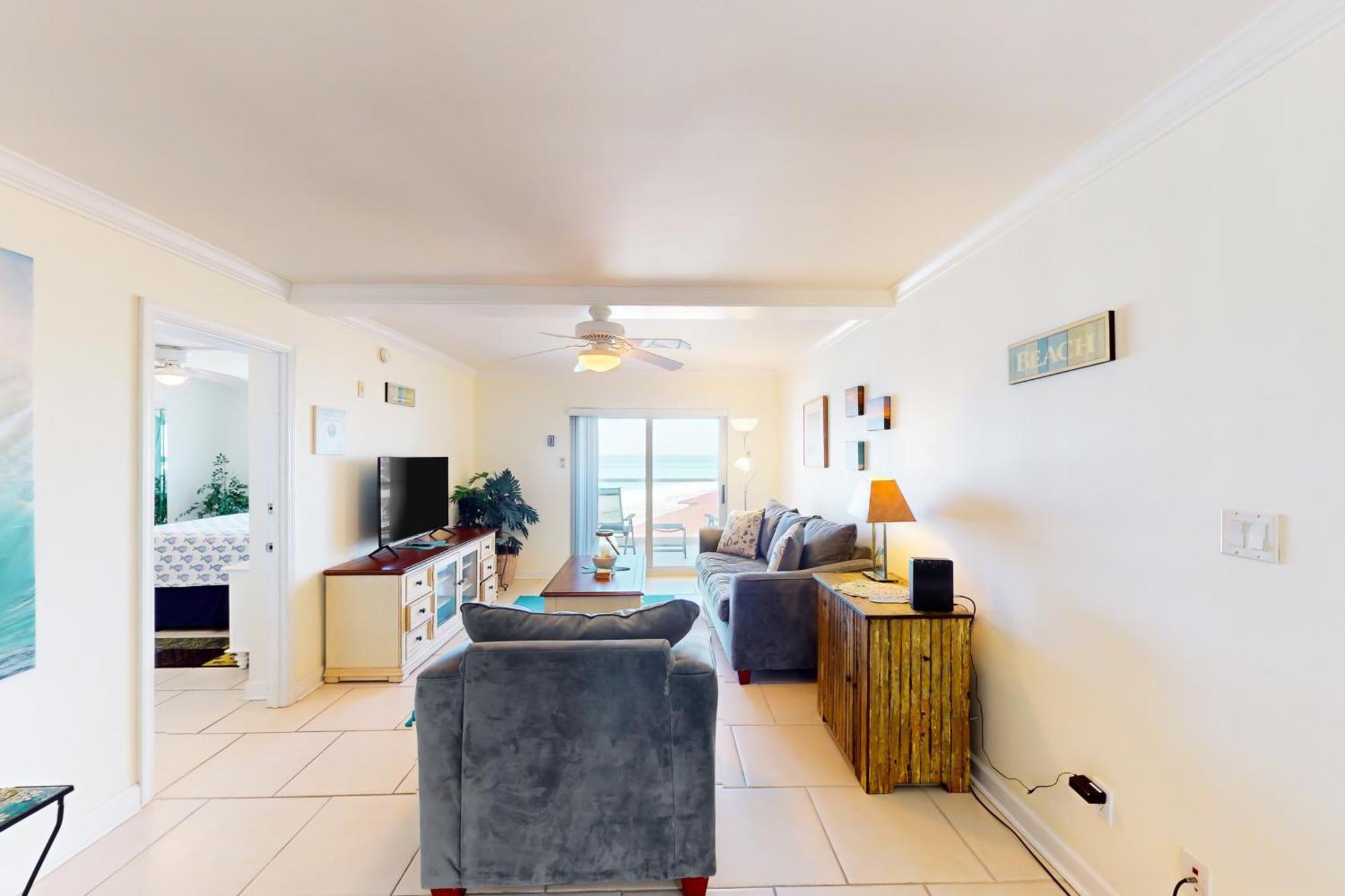 Apartment Regency Towers W 707