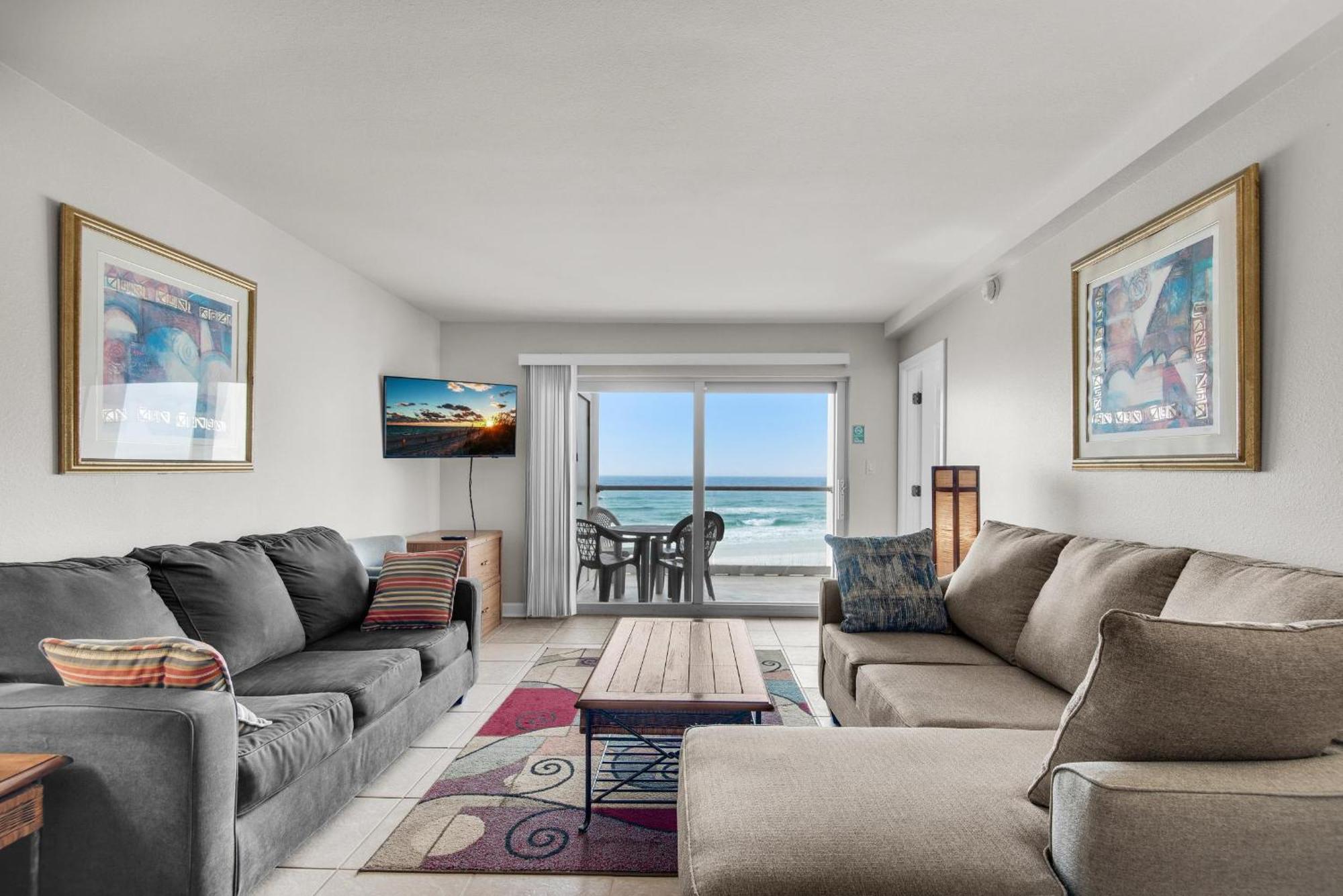 Regency Towers 405 West Holiday home *