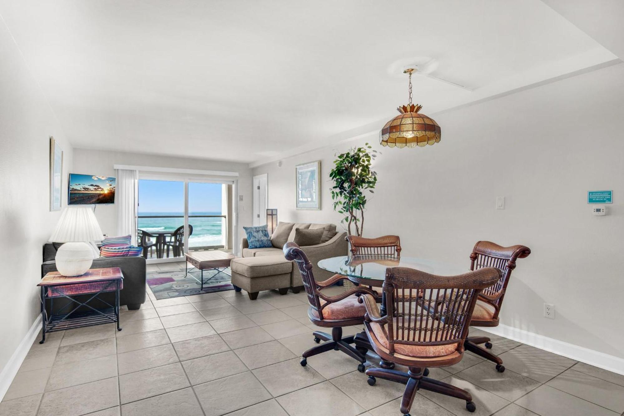 Regency Towers 405 West Holiday home Pensacola Beach