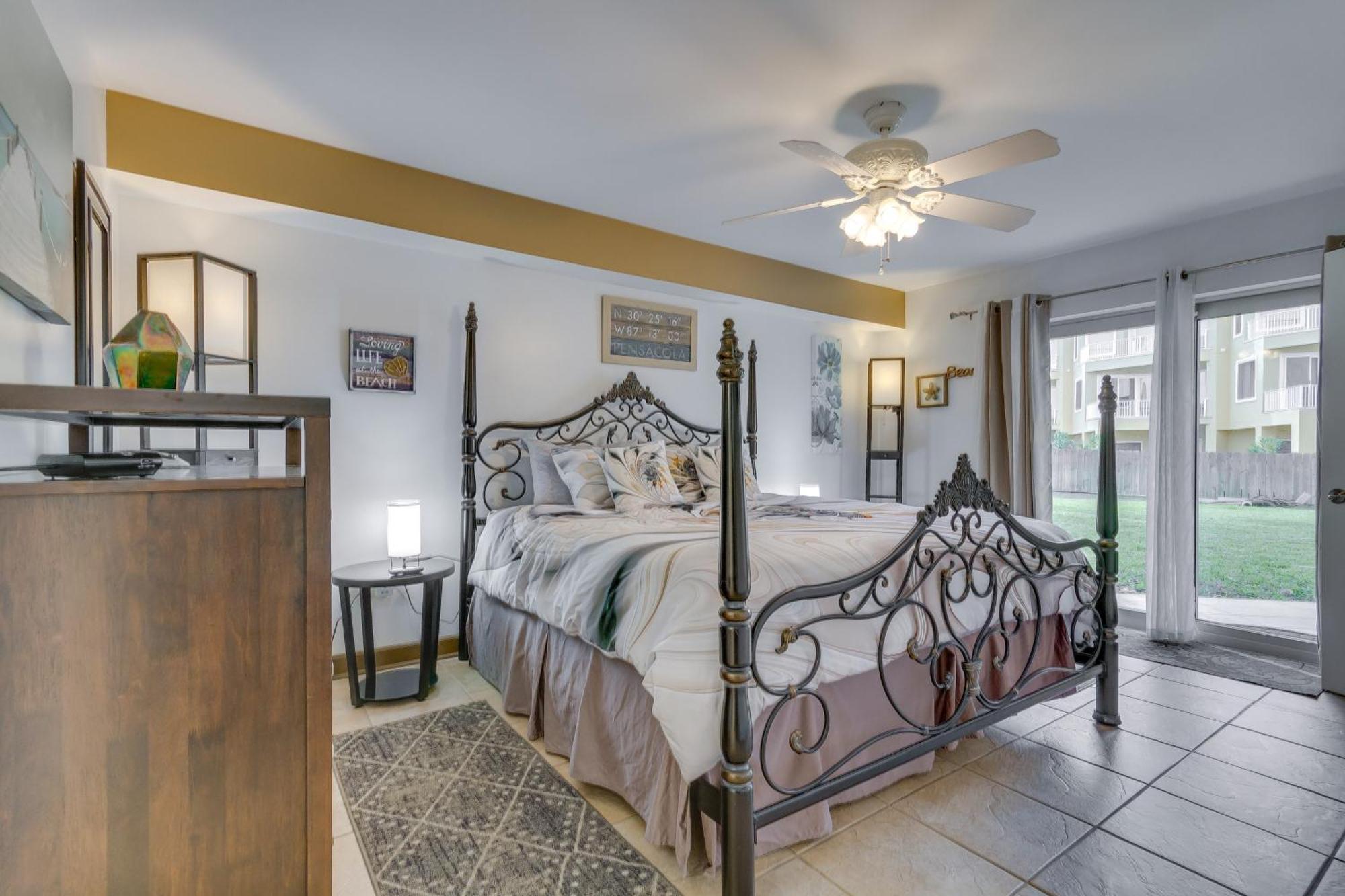Pensacola With Patio And Access To Beach!