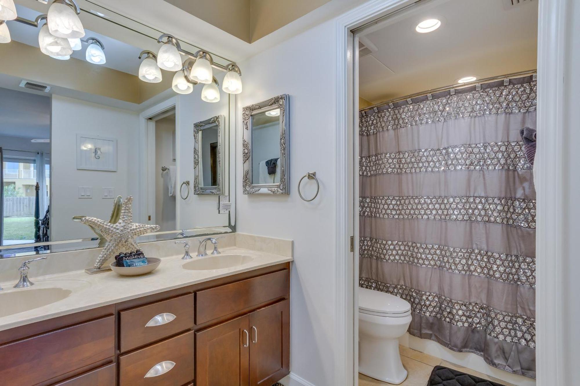 Apartment Pensacola With Patio And Access To Beach! Pensacola Beach