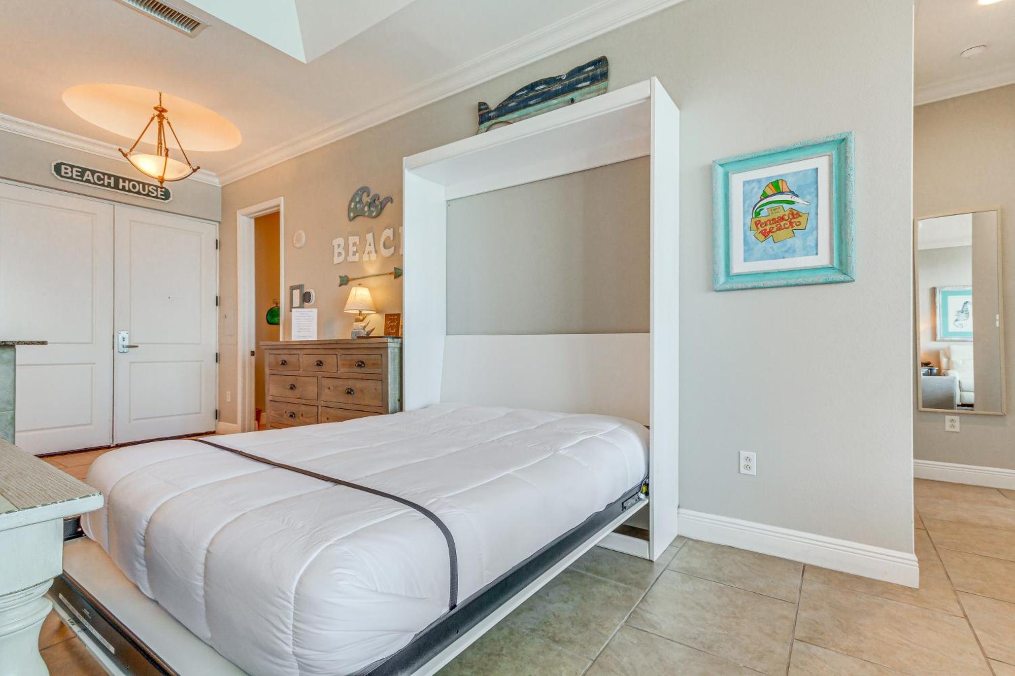 Pensacola Penthouse With View And Pool Access! *
