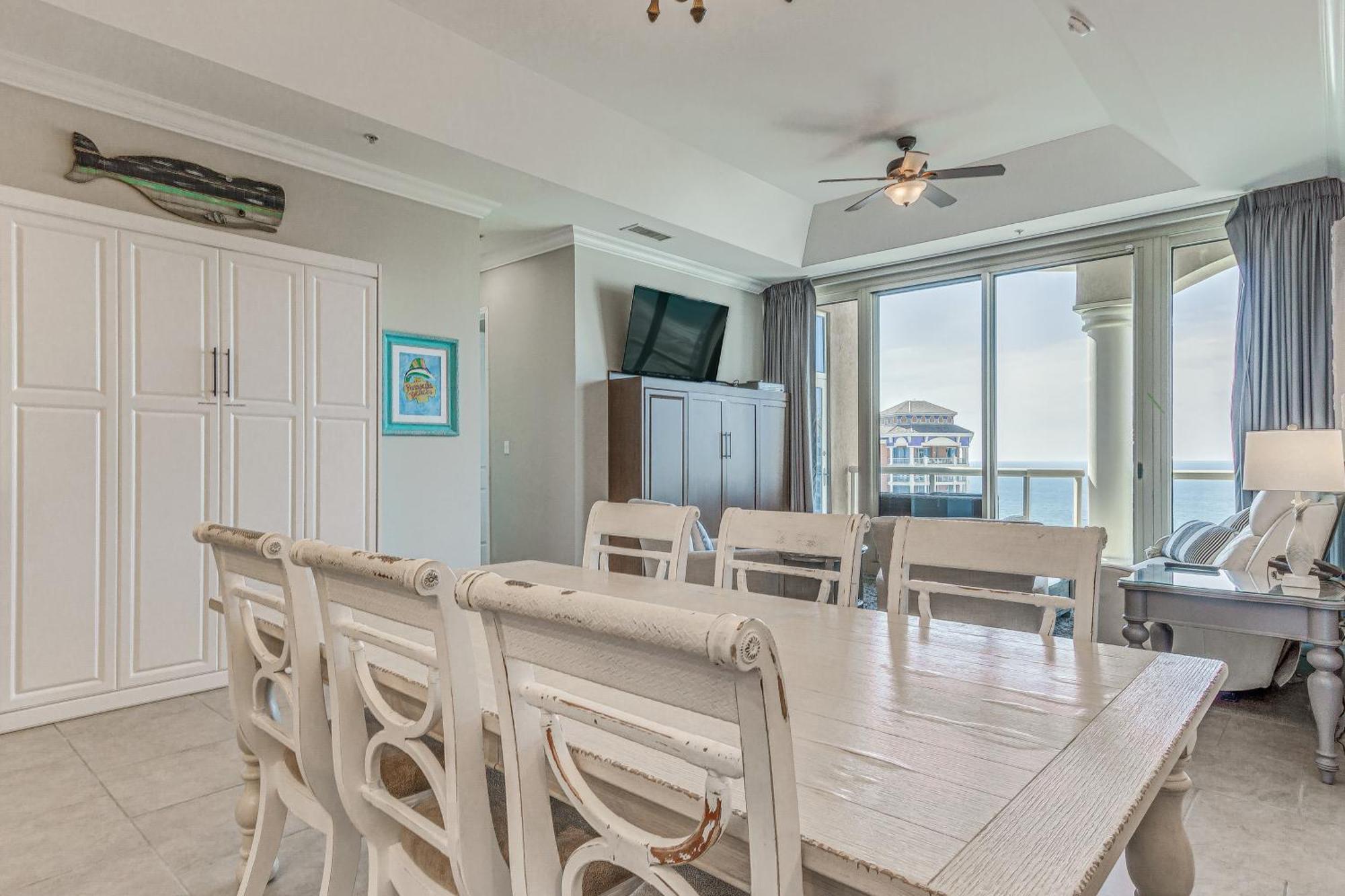 Apartment Pensacola Penthouse With View And Pool Access!