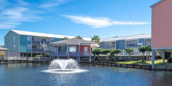 On The Gulf L1- Ocean View Steps To Beach! Villa *
