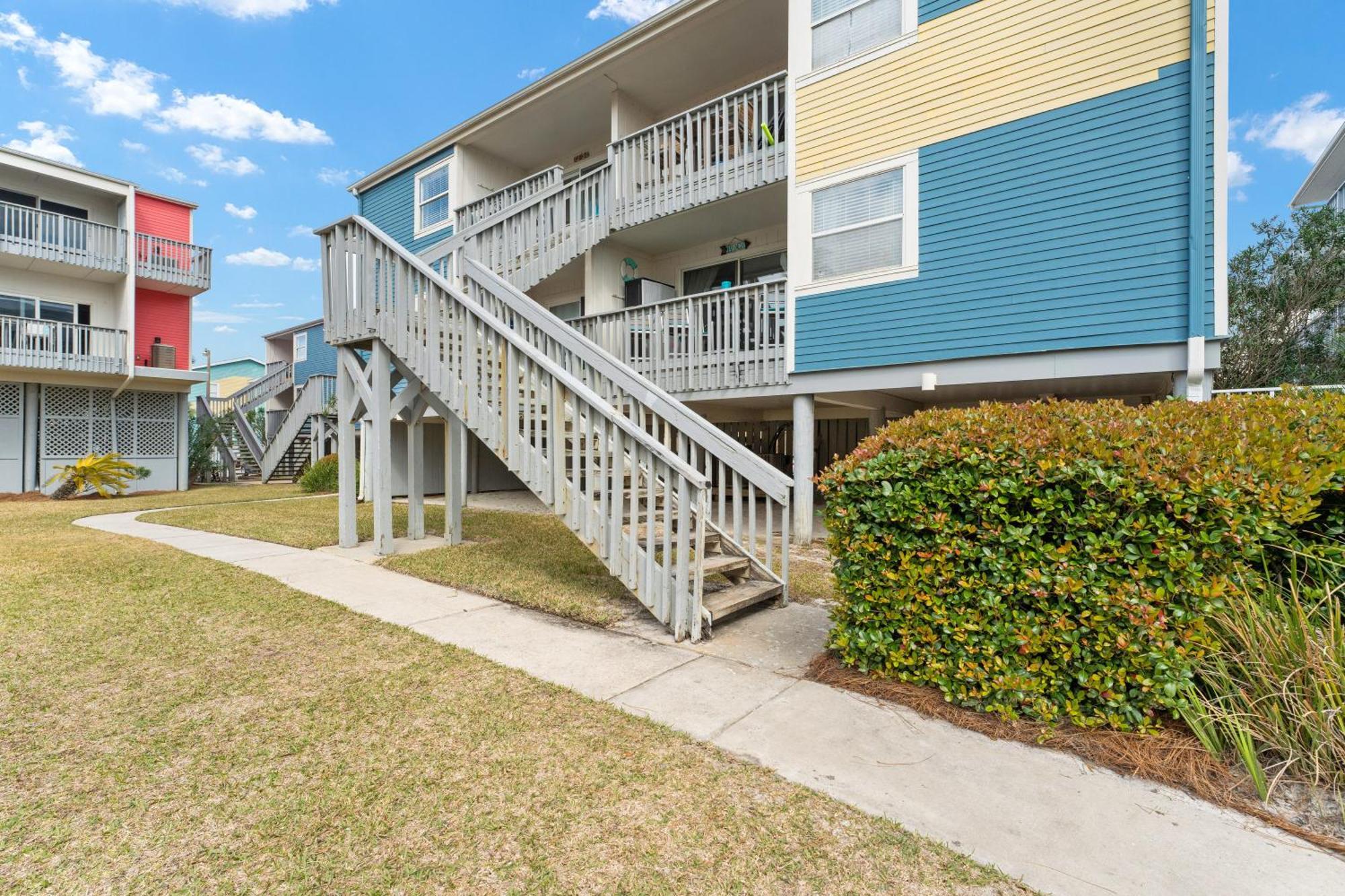 Villa On The Gulf L1- Ocean View Steps To Beach! Pensacola Beach