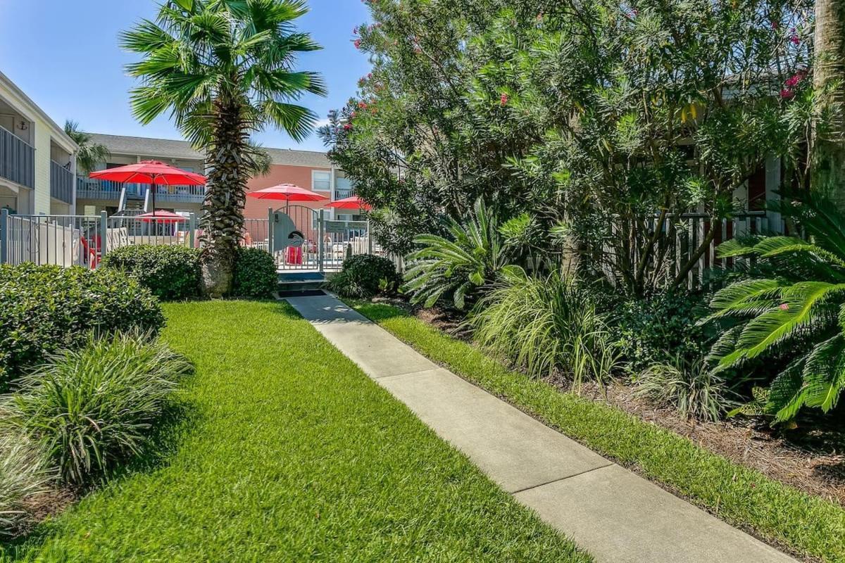 On The Gulf L1- Ocean View Steps To Beach! * Pensacola Beach