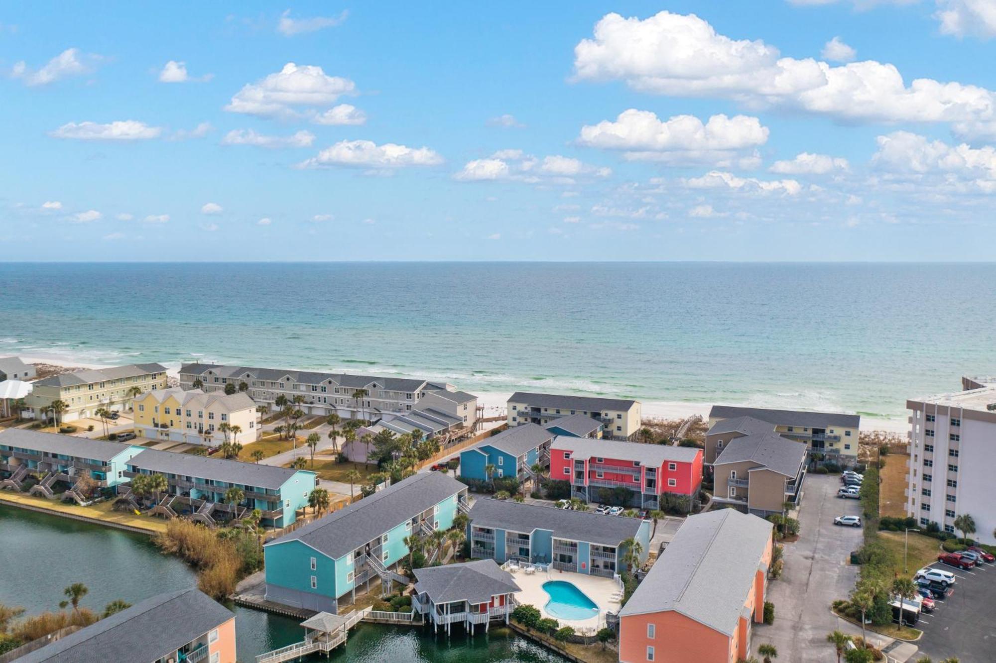 On The Gulf L1- Ocean View Steps To Beach! Villa