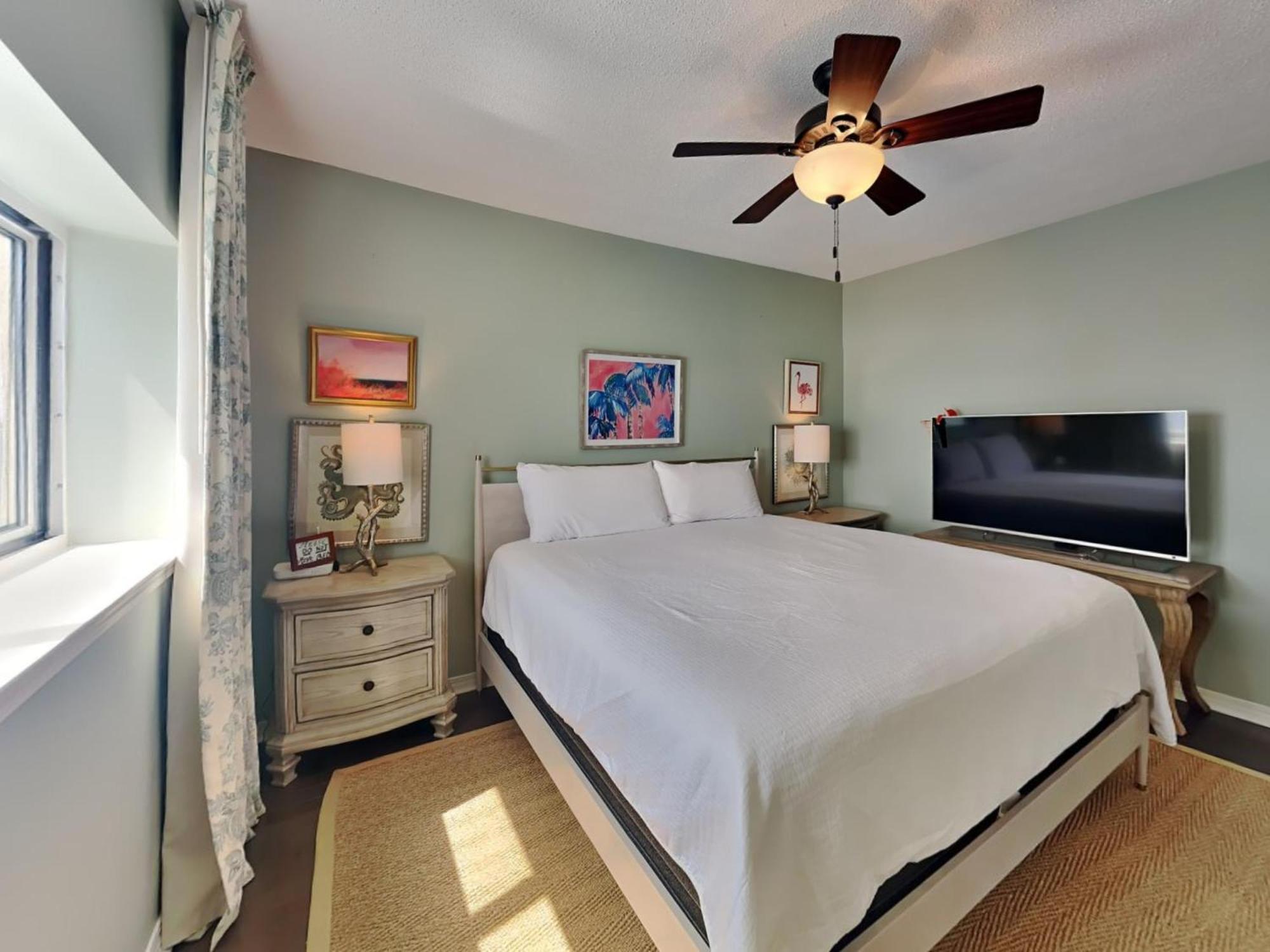 Apartment Amazing In Pensacola With Heated Swimming Pool, Outdoor Swimming Pool And 3 Bedrooms
