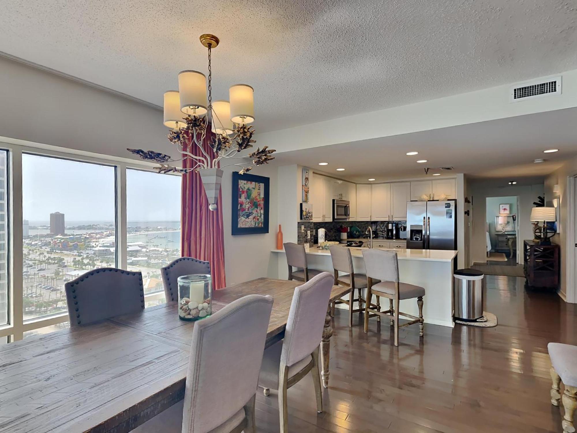 Amazing In Pensacola With Heated Swimming Pool, Outdoor Swimming Pool And 3 Bedrooms Apartment *