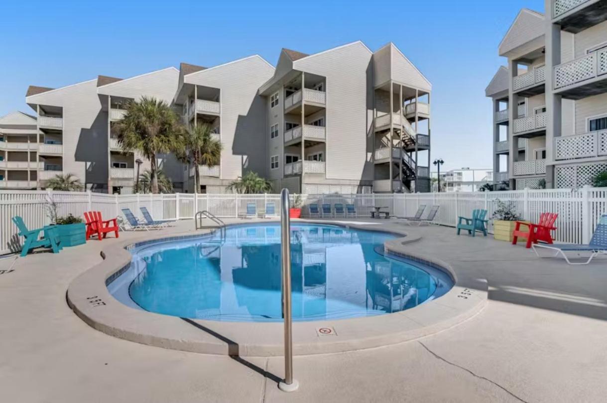 Baywatch Unit F10 Pensacola Beach