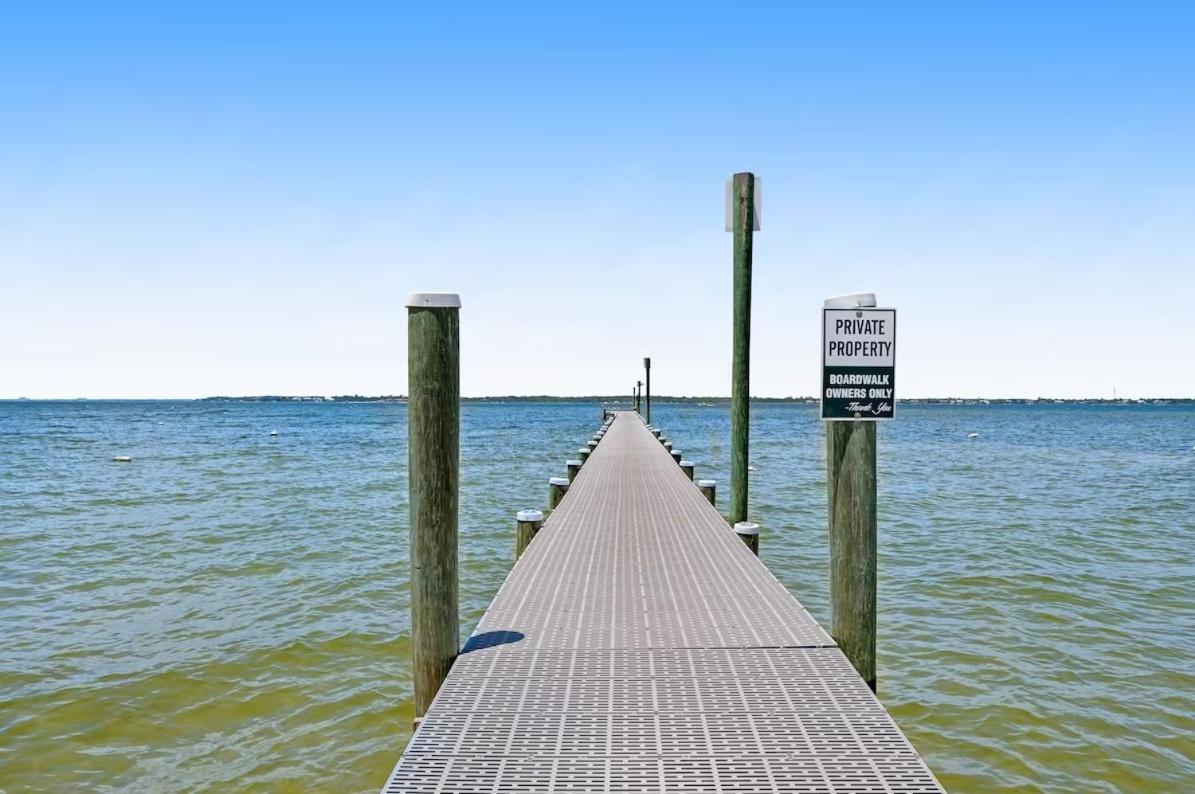 Boardwalk Unit A4