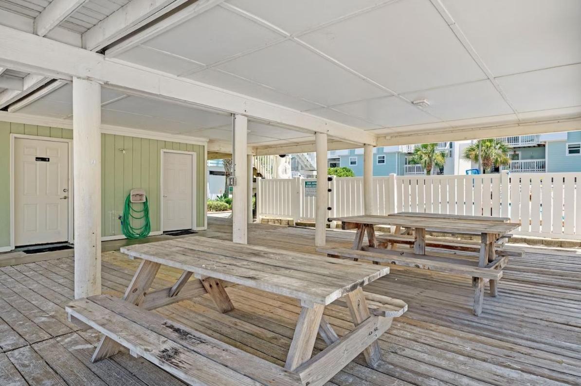 Boardwalk Unit A4