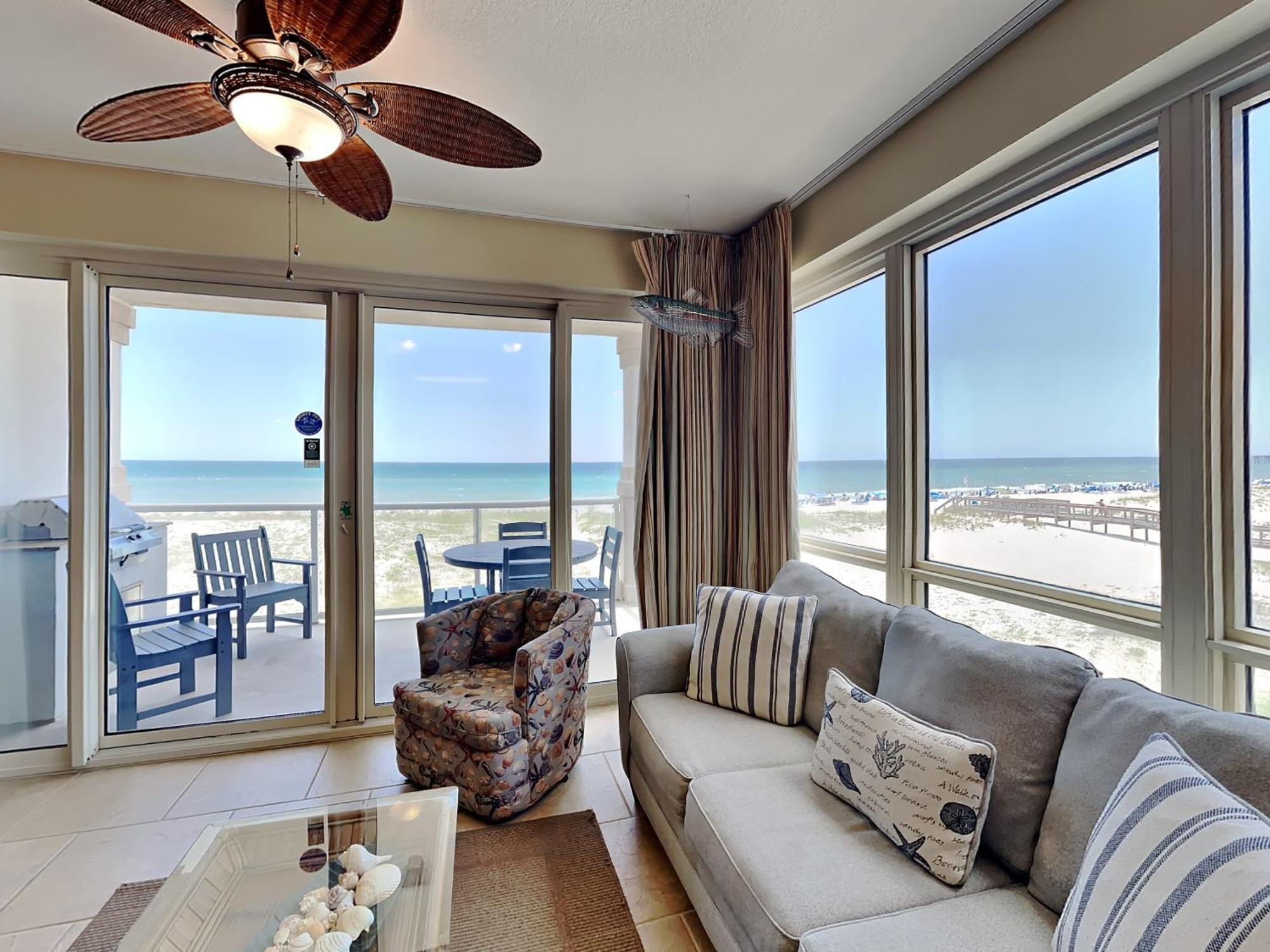 Club 206a Apartment