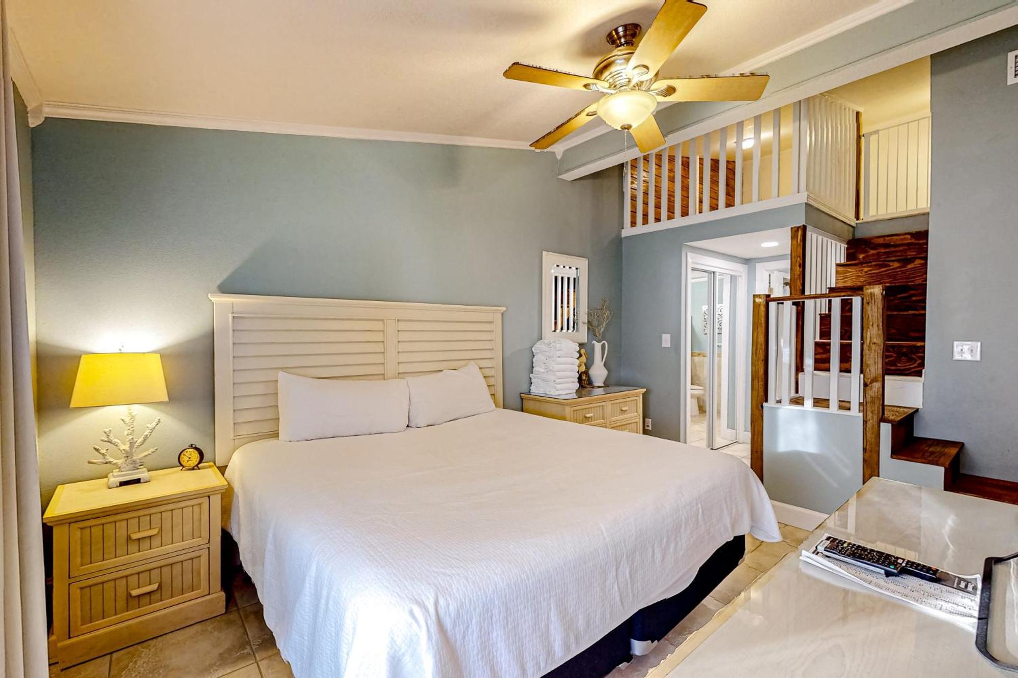 Apartment Dollar E201 *