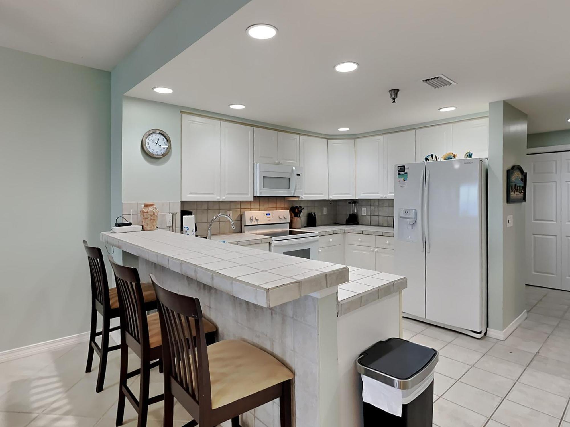 Apartment Emerald Isle 302