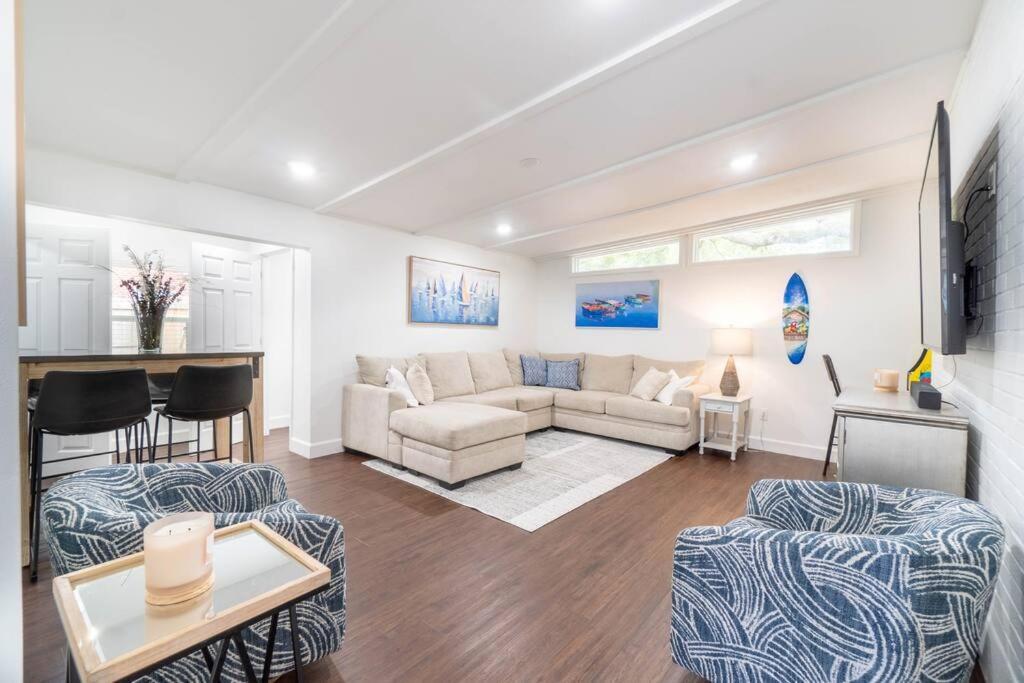Holiday home Red Flamingo - New Listing In Gulf Breeze Fl!