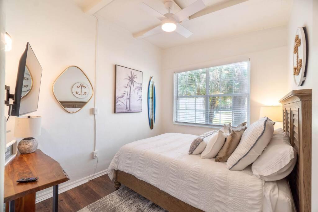 Holiday home Red Flamingo - New Listing In Gulf Breeze Fl!
