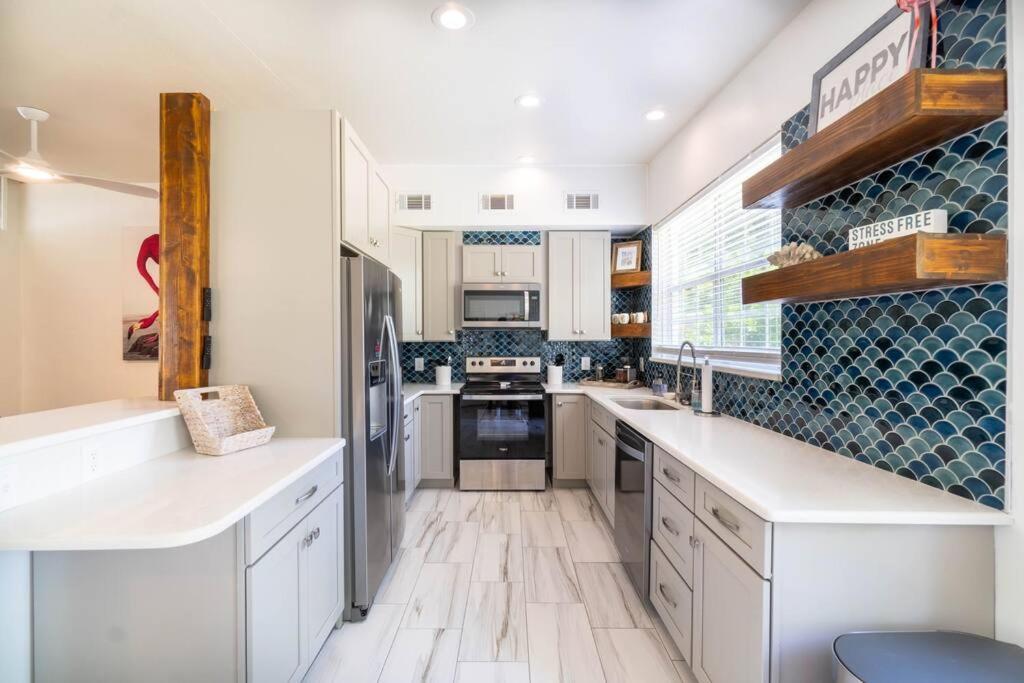 Red Flamingo - New Listing In Gulf Breeze Fl!