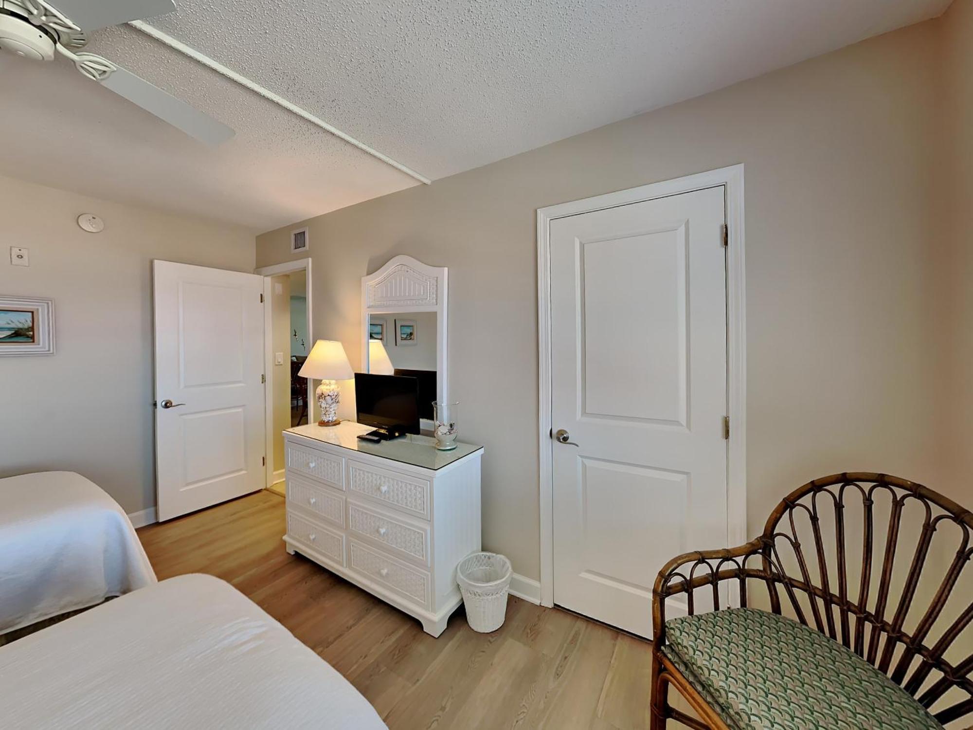 Regency Towers #605 West Apartment