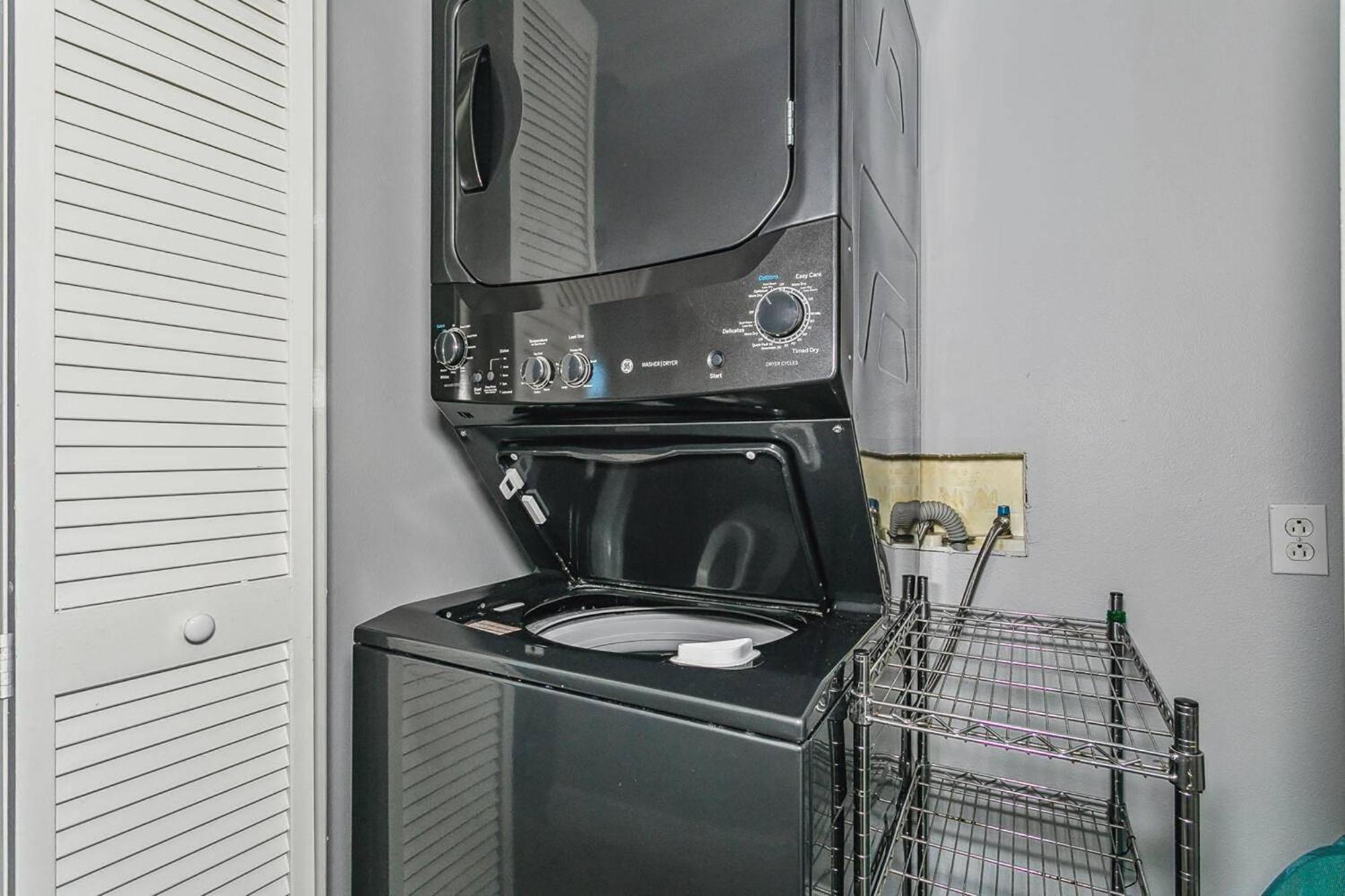 Portofino Tower 1 Unit 1802 Holiday home