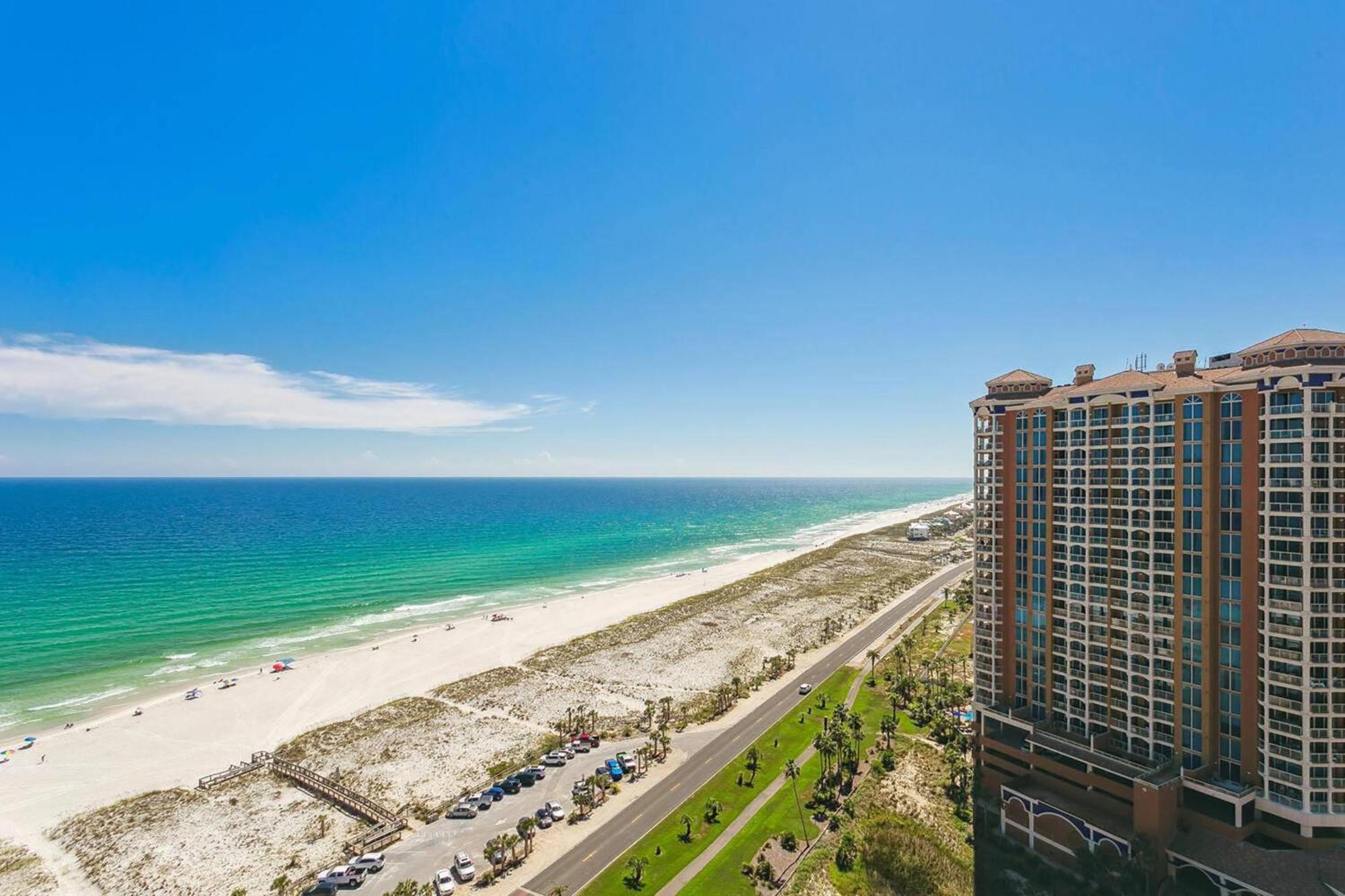 Portofino Tower 1 Unit 1802 Holiday home
