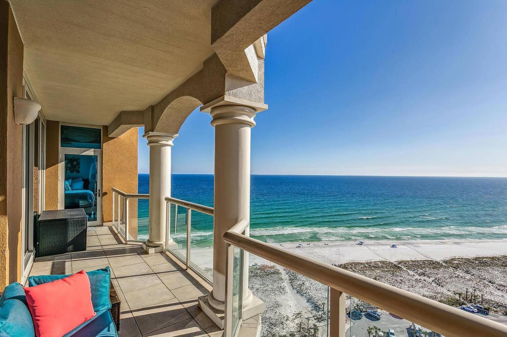 Portofino Tower 1 Unit 1802 Holiday home *