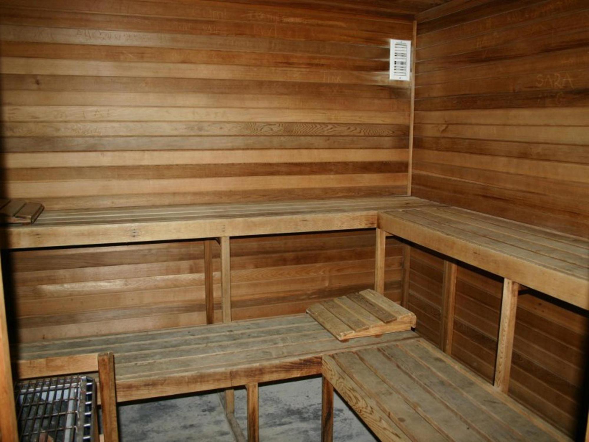 Amazing In Pensacola With Heated Swimming Pool, Outdoor Swimming Pool And 3 Bedrooms * Pensacola Beach