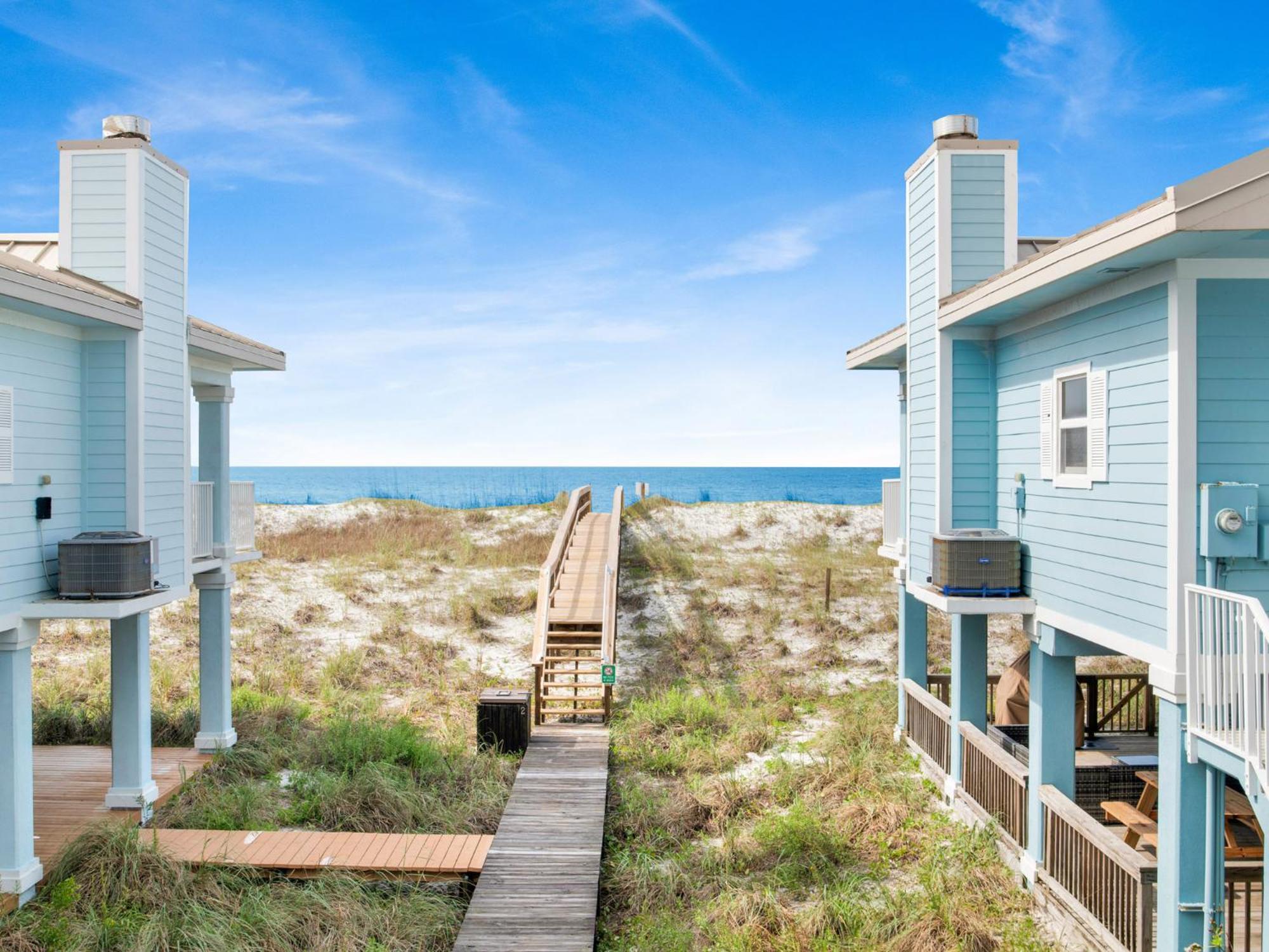 Awesome In Pensacola With Outdoor Swimming Pool And 3 Bedrooms Apartment *