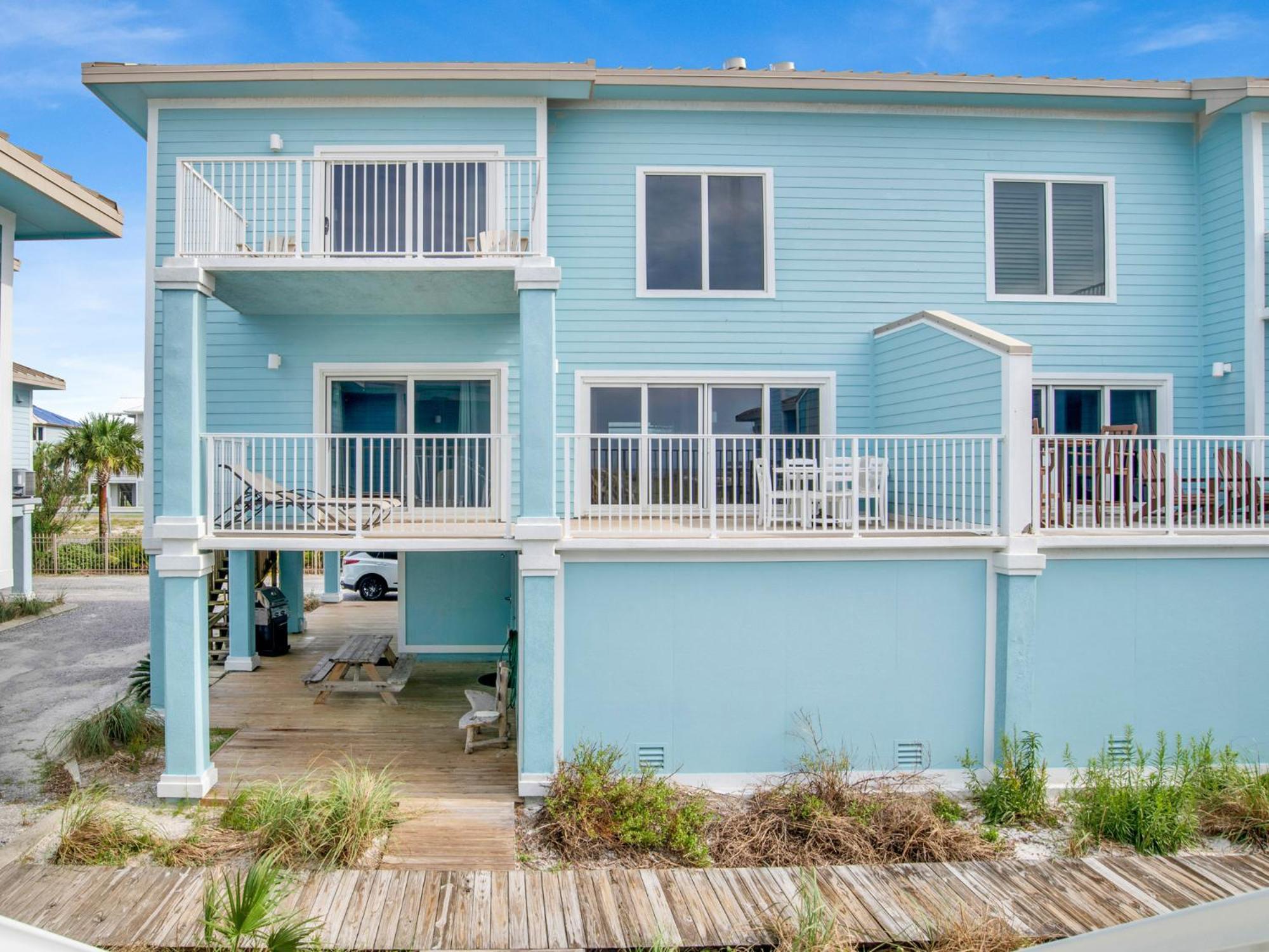 Awesome In Pensacola With Outdoor Swimming Pool And 3 Bedrooms Apartment
