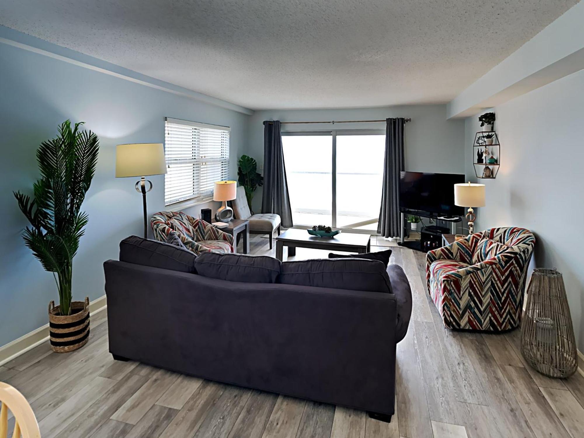 Regency Towers 501 West Apartment *