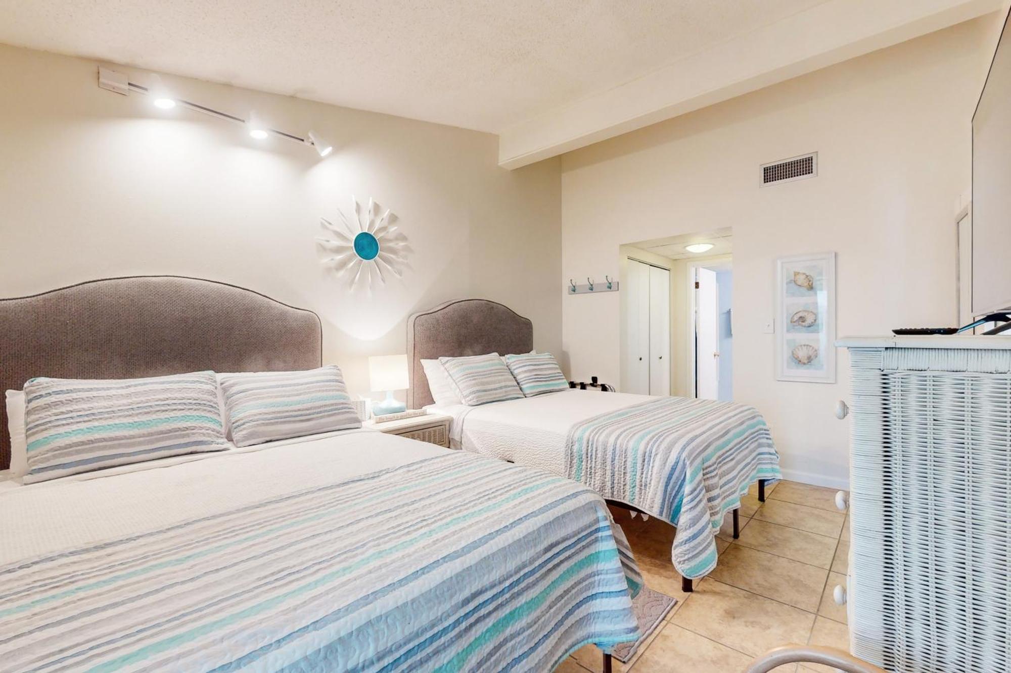 Apartment Dollar E205 *