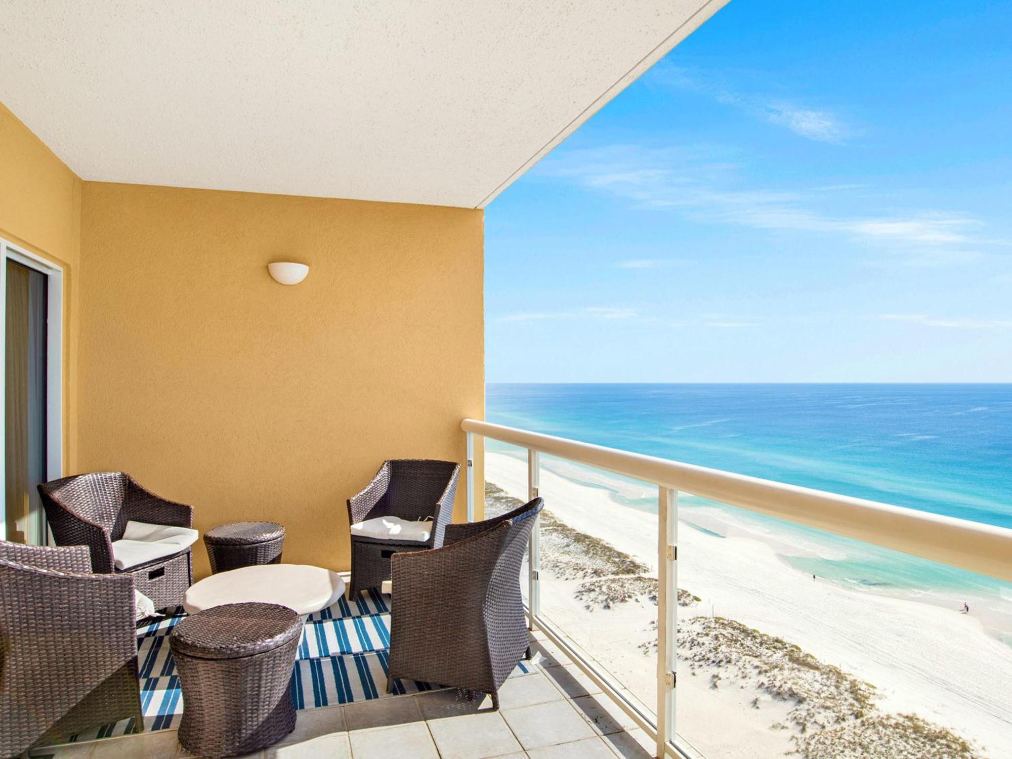 Amazing In Pensacola With Heated Swimming Pool, Outdoor Swimming Pool And 3 Bedrooms Apartment *