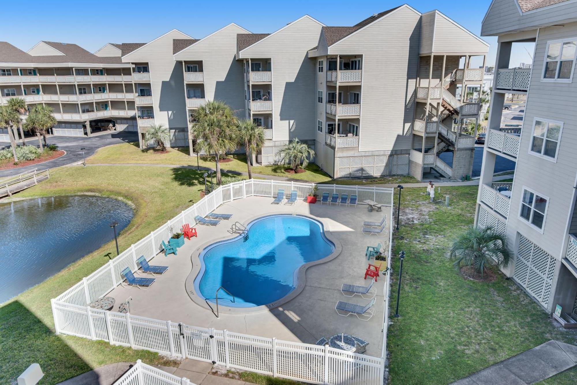 Baywatch F4 Apartment Pensacola Beach