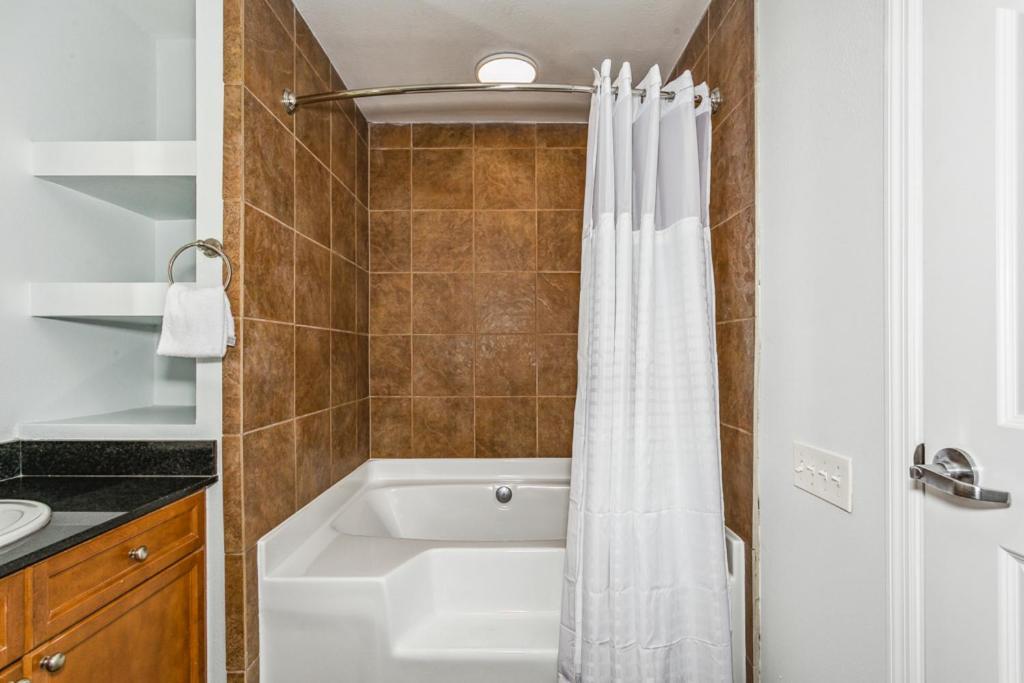 Apartment Club 2b - 302a Pensacola Beach