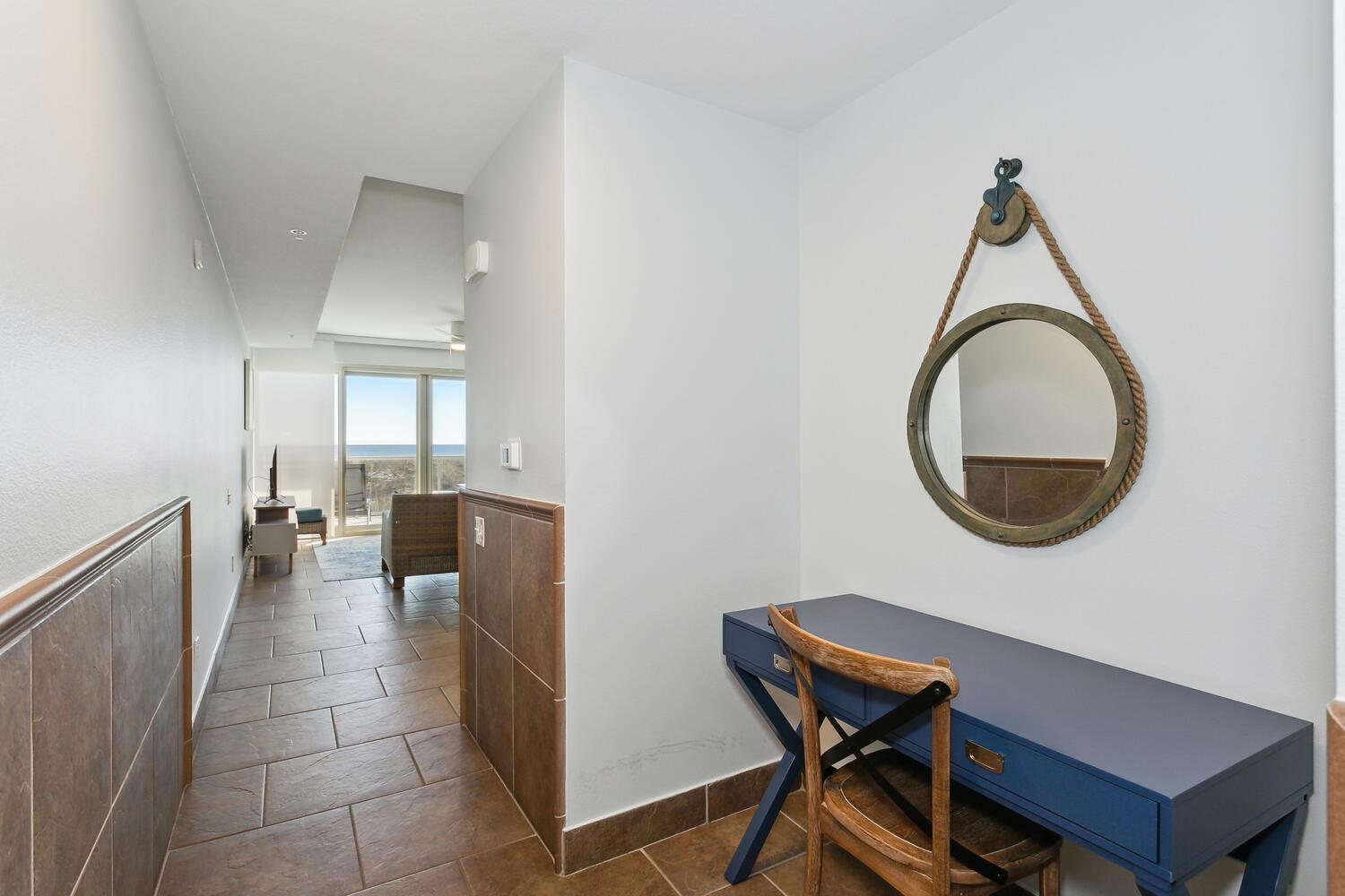 Club 1b - 105a Apartment