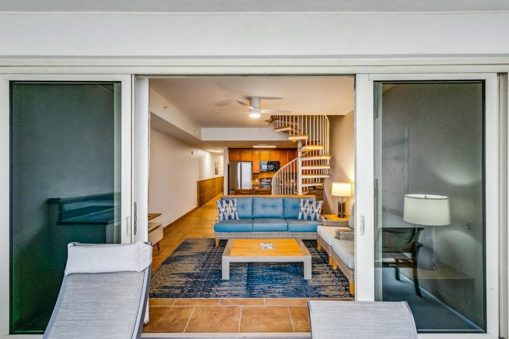 Club 2b - 302a Apartment *