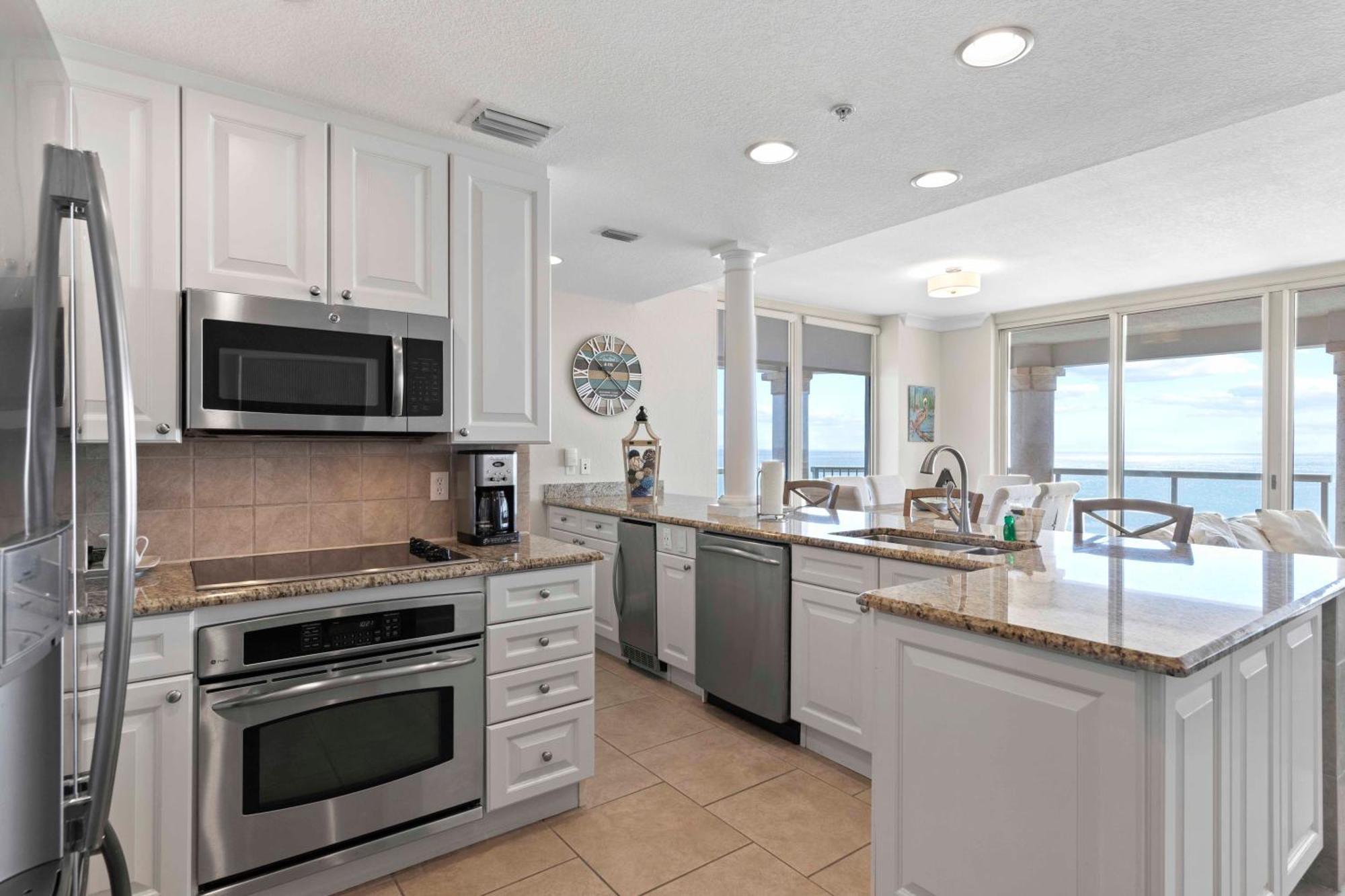 Club Gulf Front 4b - 501 Apartment *