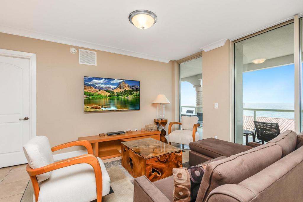 Apartment Club Gulf Front 3b - 502 *
