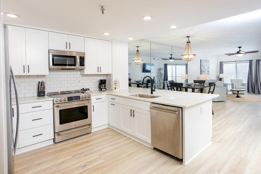 Emerald Isle Gulf Front 2b - 805 Apartment *