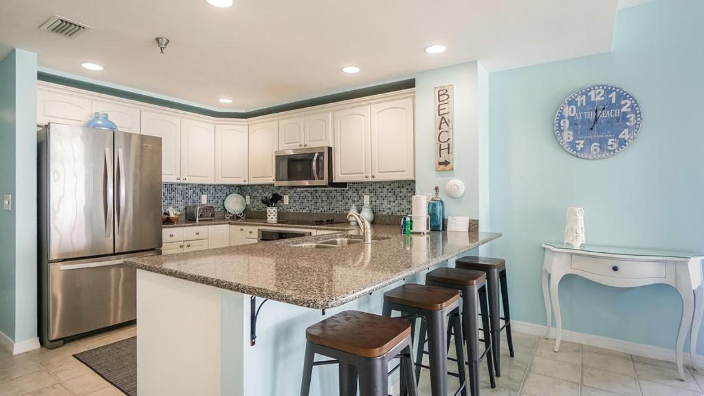 Emerald Isle Gulf Front 3b - 301 Pensacola Beach