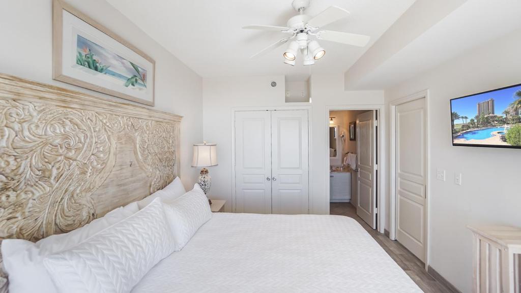 Emerald Isle Gulf Front 2b - 303 Pensacola Beach