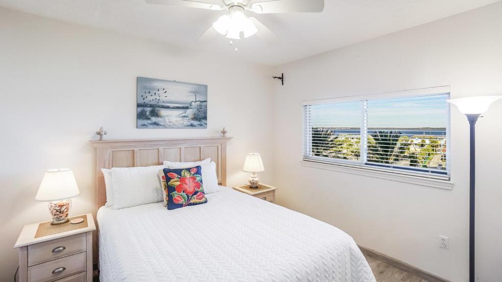 Emerald Isle Gulf Front 2b - 303 Apartment