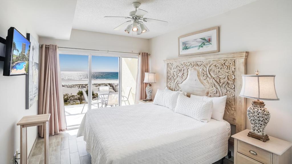 Emerald Isle Gulf Front 2b - 303 * Pensacola Beach