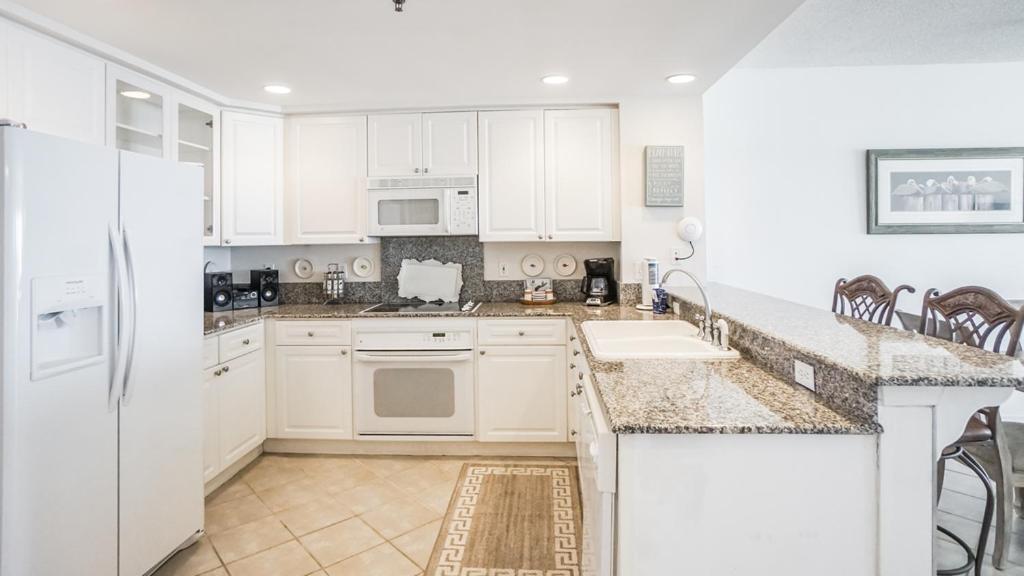 Emerald Isle Gulf Front 2b - 303 Apartment *
