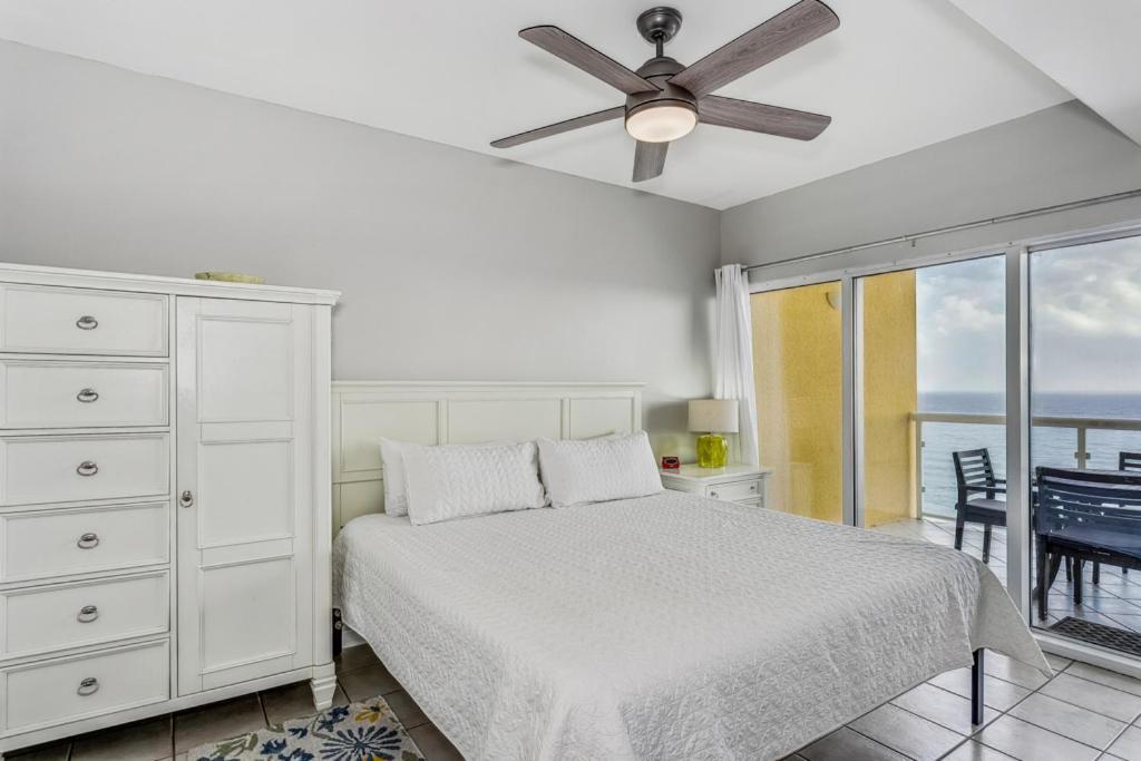 Emerald Isle Gulf Front 2b - 1604 * Pensacola Beach