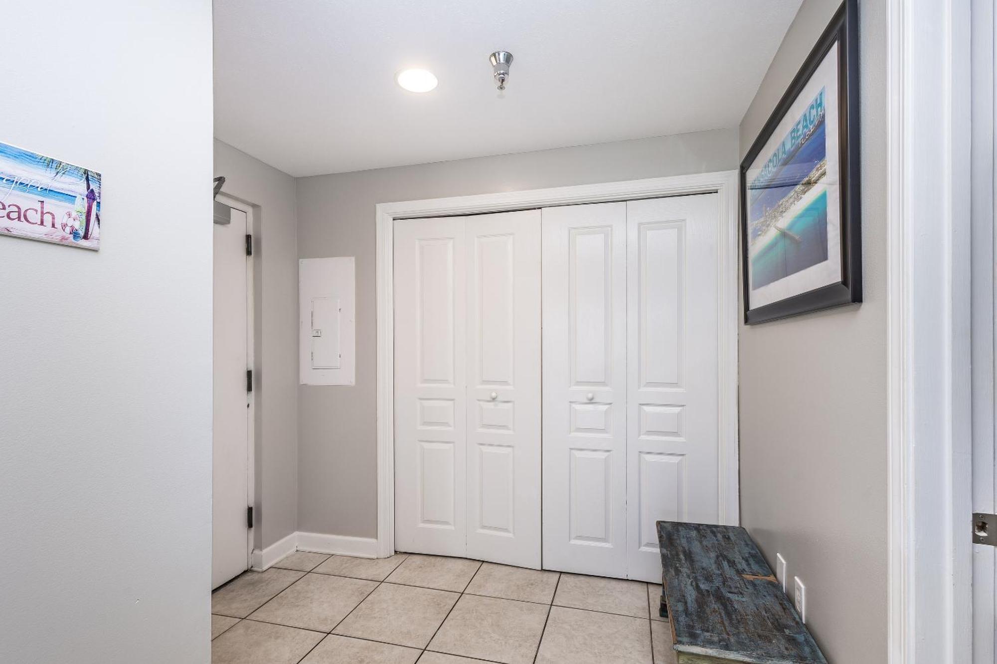 Apartment Emerald Isle Gulf Front 2b - 102 Pensacola Beach