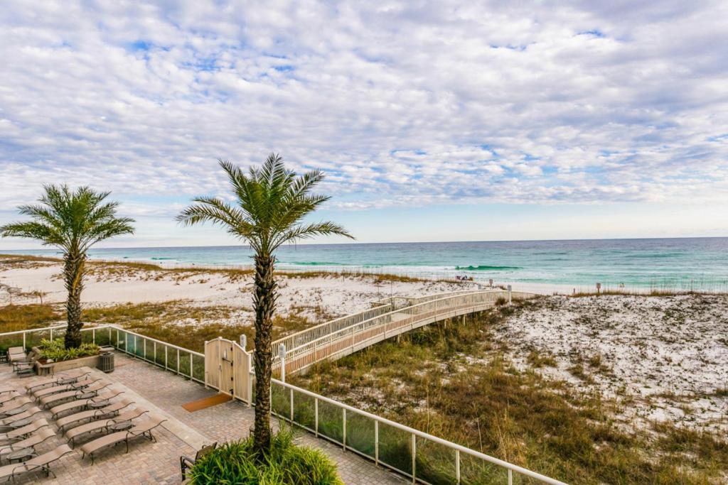 Club 2b - 201a Pensacola Beach