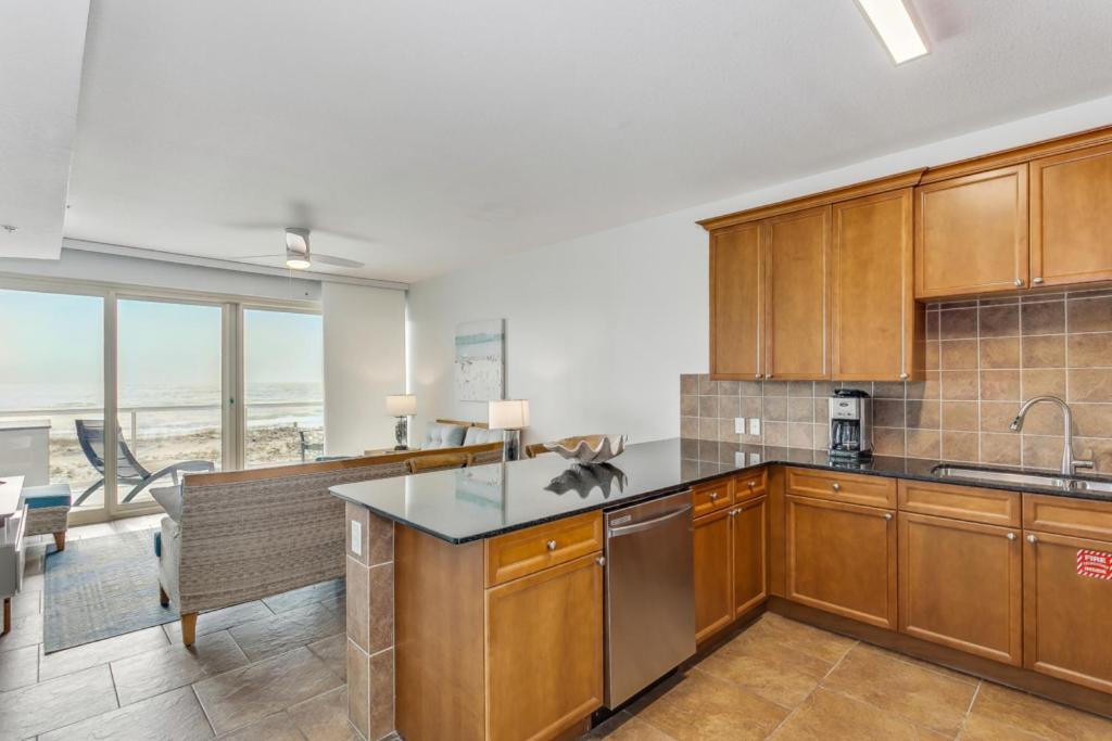 Apartment Club 1b - 205b