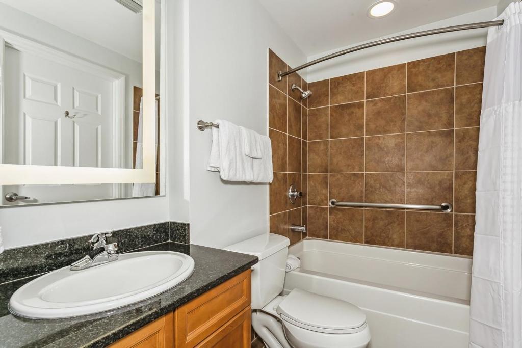 Club 2b - 106a Apartment *